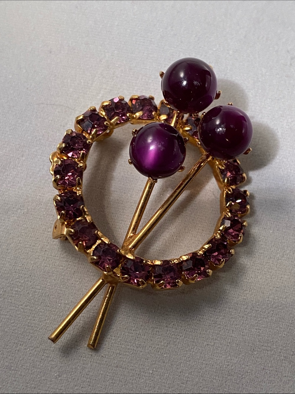 Vintage Purple Balls & Sparkling Purple Rhinestones Gold-Toned Circular Brooch